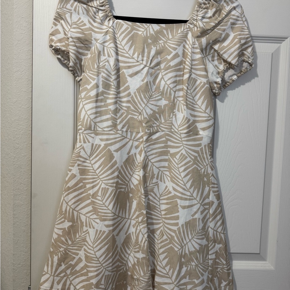LOFT Tan and White Puff Sleeve Sundress